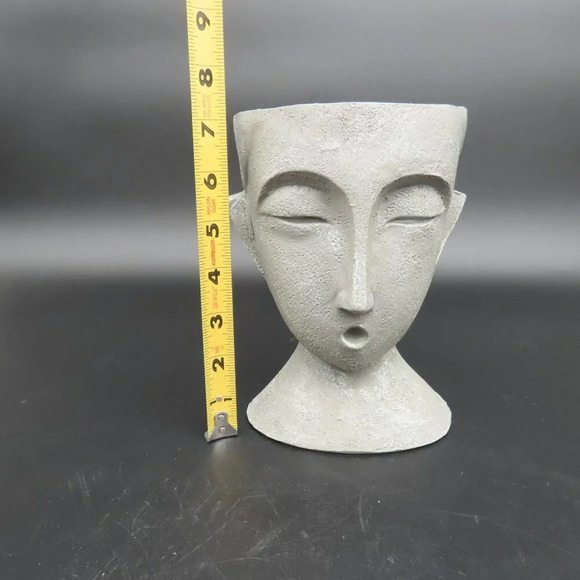 Grey Face Resin Planter 6.25"W x 7"H - Picture 2 of 5